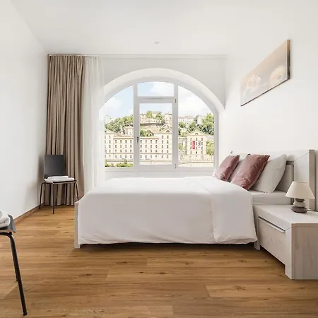 Apartment Design Et Charme, 100m2 Face A La Saone *