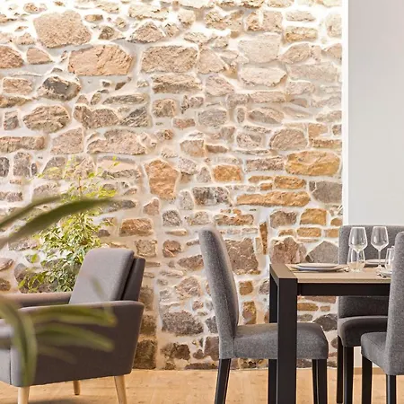Design Et Charme, 100m2 Face A La Saone